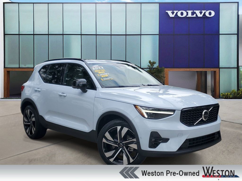 used 2024 Volvo XC40 car, priced at $33,470