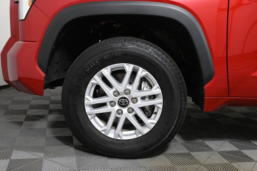 Thumbnail: 2022 Toyota Tundra - 11