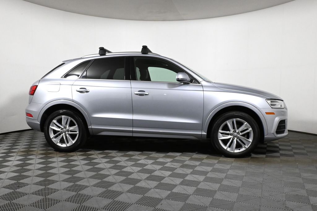 Thumbnail: 2017 Audi Q3 - 8