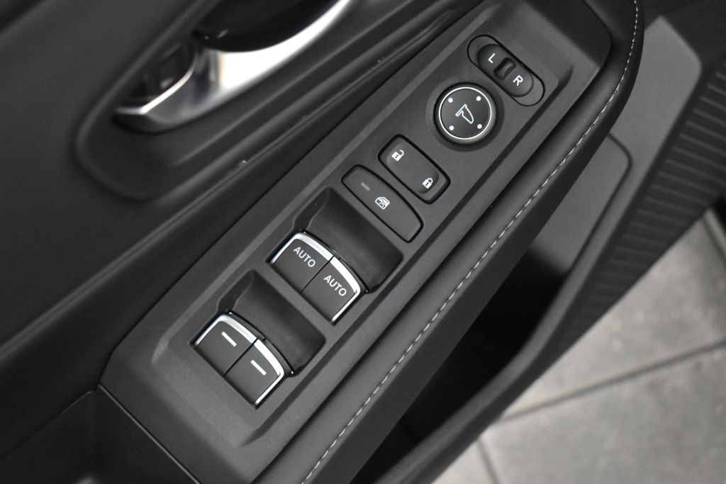 Thumbnail: 2025 Honda Accord - 9