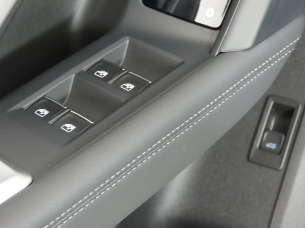 Thumbnail: 2025 Audi Q5 - 28