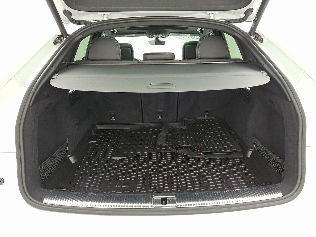 2022 Audi SQ5 Premium Plus 28