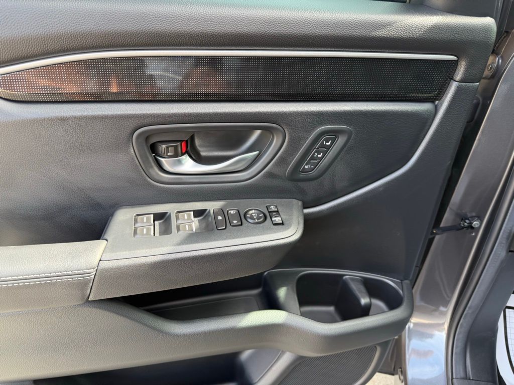 Thumbnail: 2025 Honda Pilot - 10