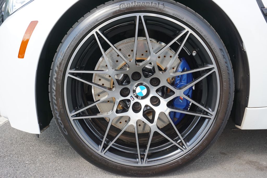 Thumbnail: 2018 BMW M3 - 21