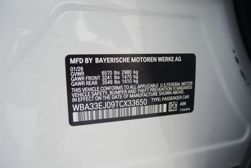 Thumbnail: 2026 BMW 7 Series - 27