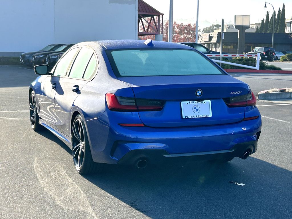 Thumbnail: 2021 BMW 3 Series - 3