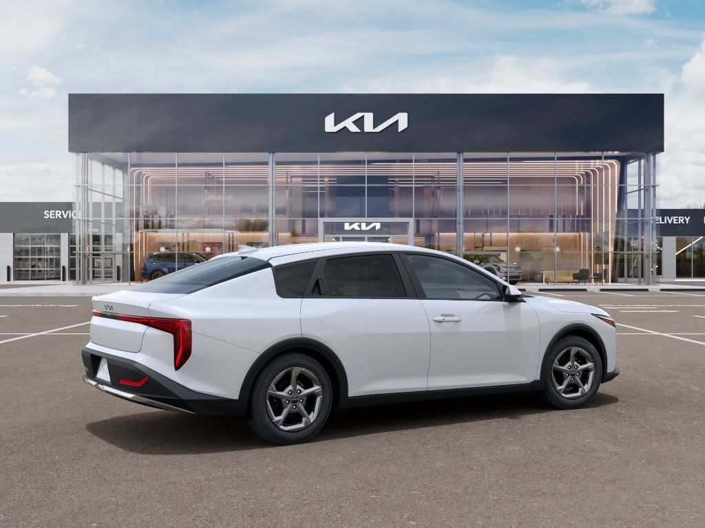 2026 Snow White Pearl Kia K4 LXS FWD Sedan