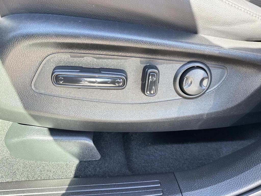 2025 Honda CR-V EX-L - Photo 19
