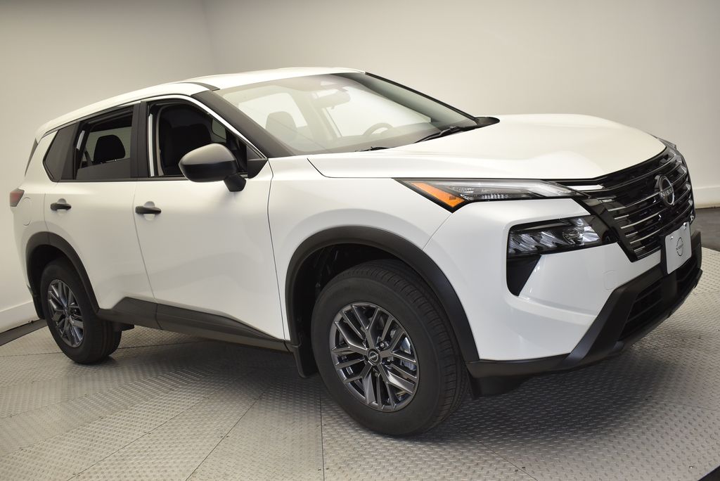 2025 Nissan Rogue S 3