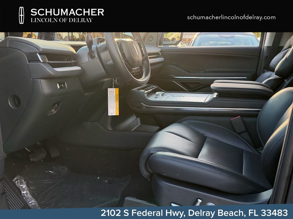 new 2026 Lincoln Navigator car, priced at $87,299