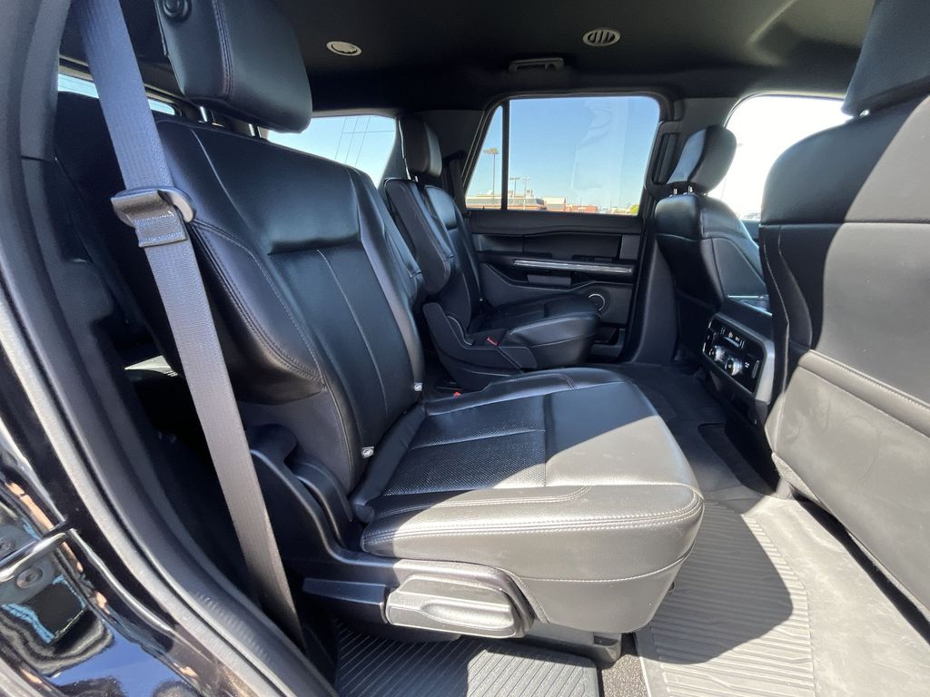 2020 Ford Expedition XLT 27