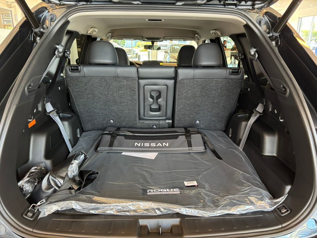 2026 Nissan Rogue Plug-In Hybrid SL