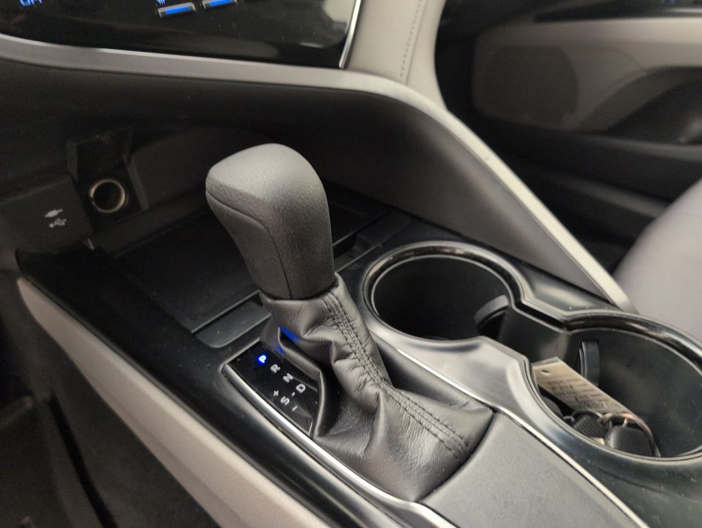 Certified Used 2018 Gray Toyota LE image 27