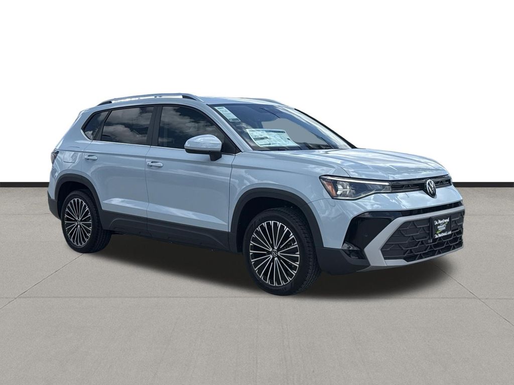 2026 Volkswagen Taos 1.5T SE Gray at DeMontrond Auto Country