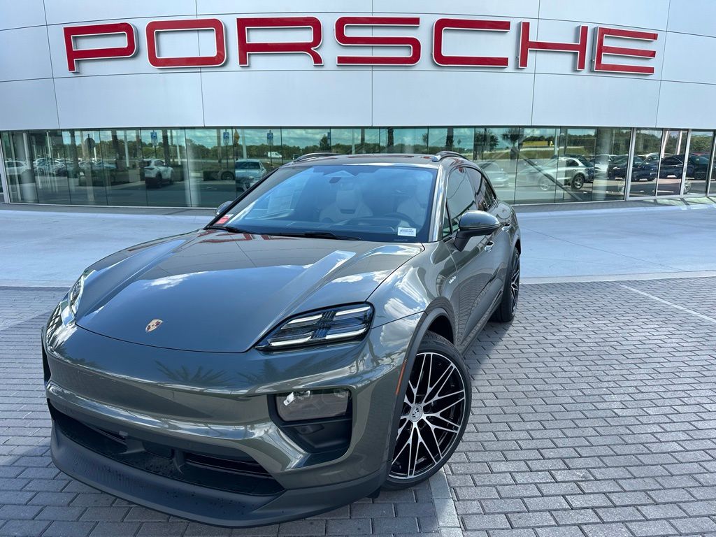 2024 Porsche Macan T -
                Davie, FL