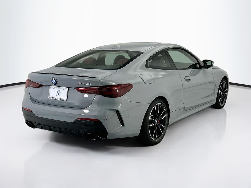 Thumbnail: 2027 BMW 4 Series - 5