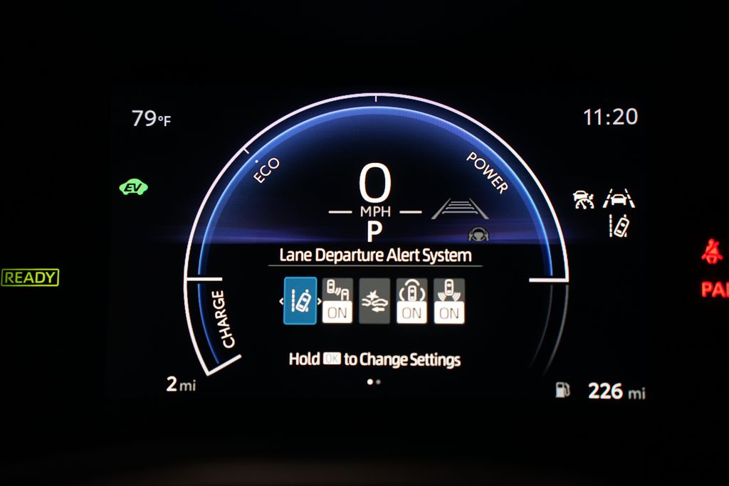 2025 Toyota Camry SE 17