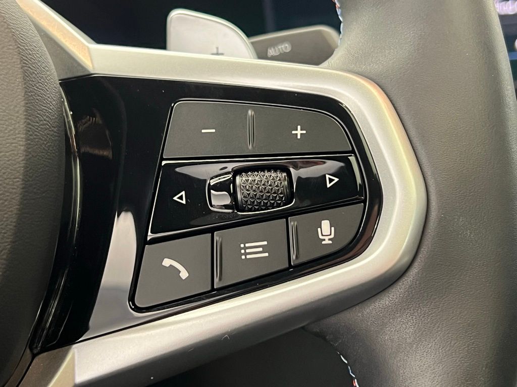 Thumbnail: 2026 BMW 4 Series - 18