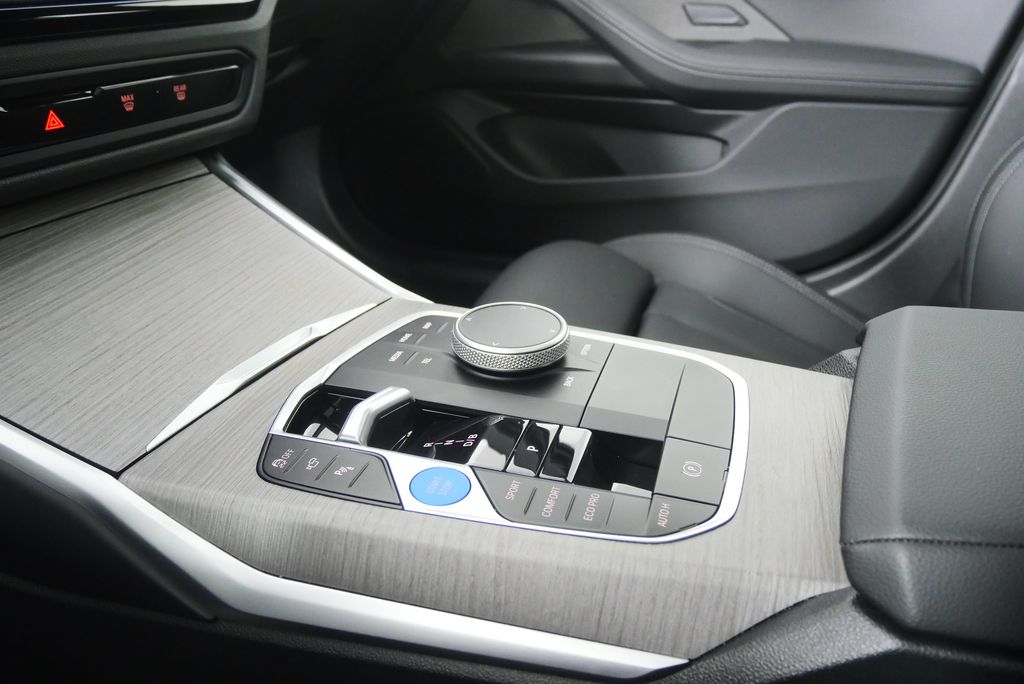 Thumbnail: 2025 BMW i4 - 26