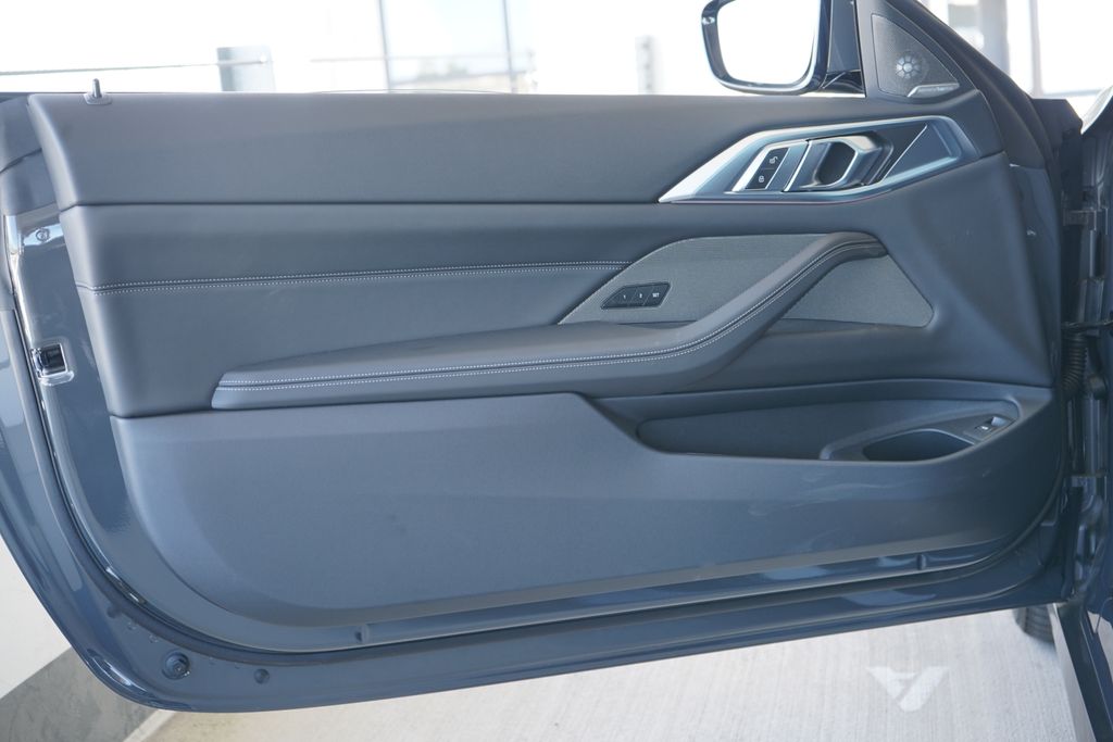 Thumbnail: 2026 BMW 4 Series - 9