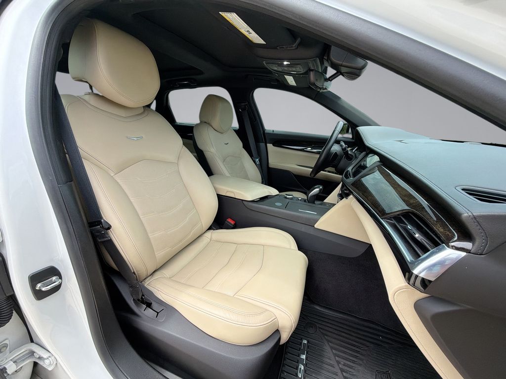 Thumbnail: 2019 Cadillac CT6 - 16