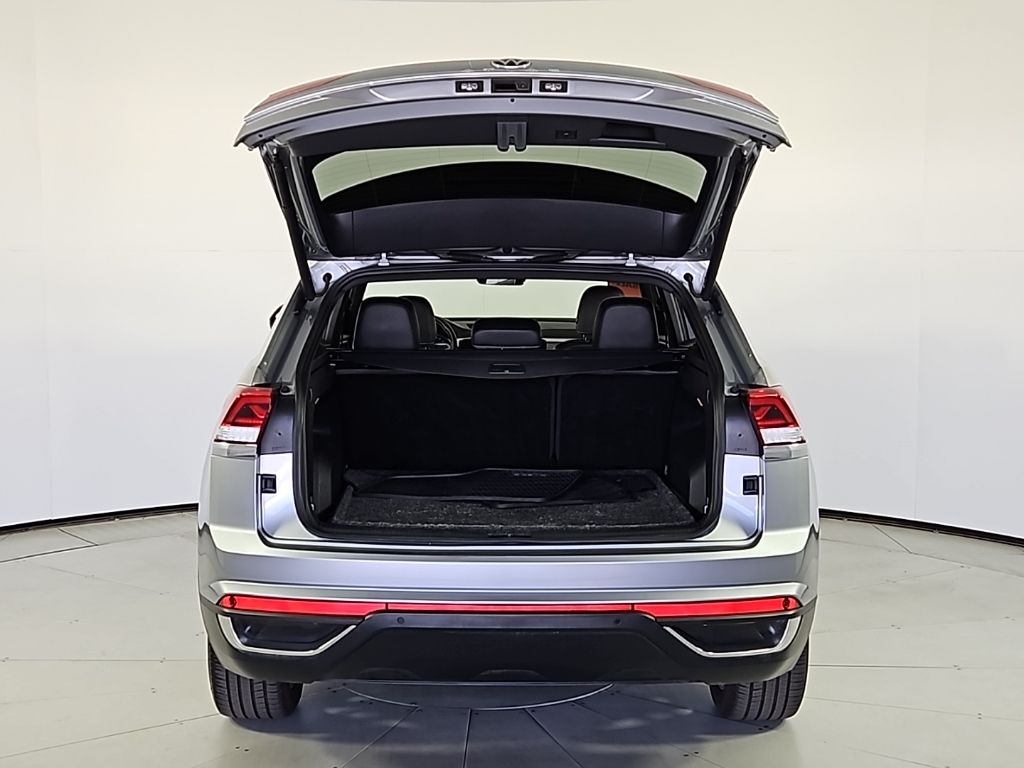 Thumbnail: 2023 Volkswagen Atlas - 10