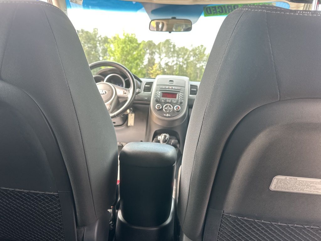 2013 Dune Kia Soul Plus FWD Hatchback