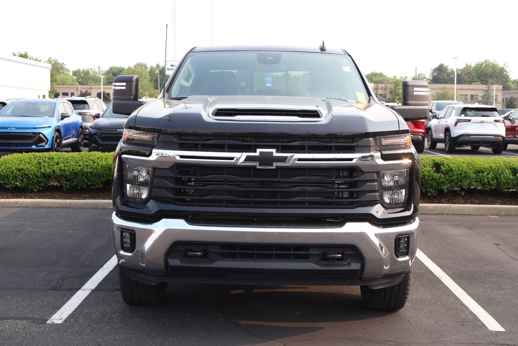 2024 Chevrolet Silverado 2500 LT 2