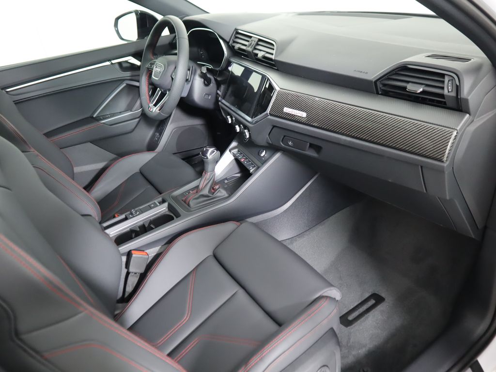 Thumbnail: 2025 Audi Q3 - 19