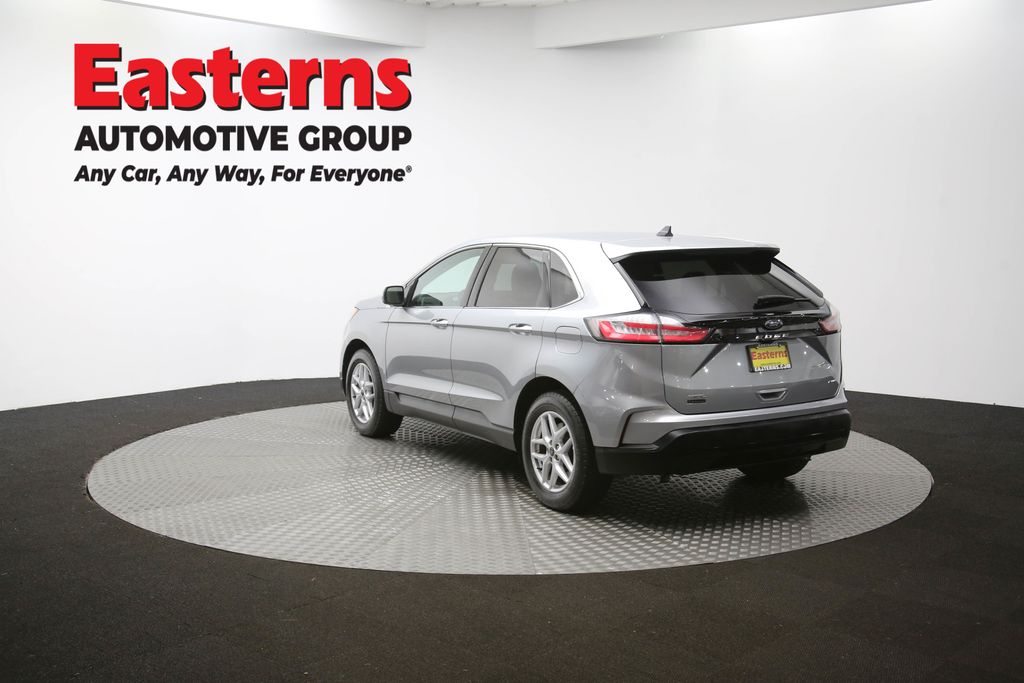 Used 2024 Silver Ford SEL image 62