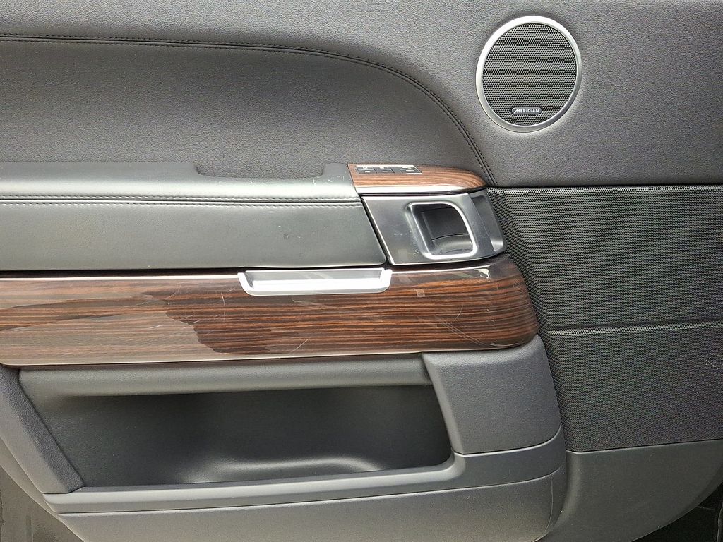 Thumbnail: 2017 Land Rover Range Rover - 13