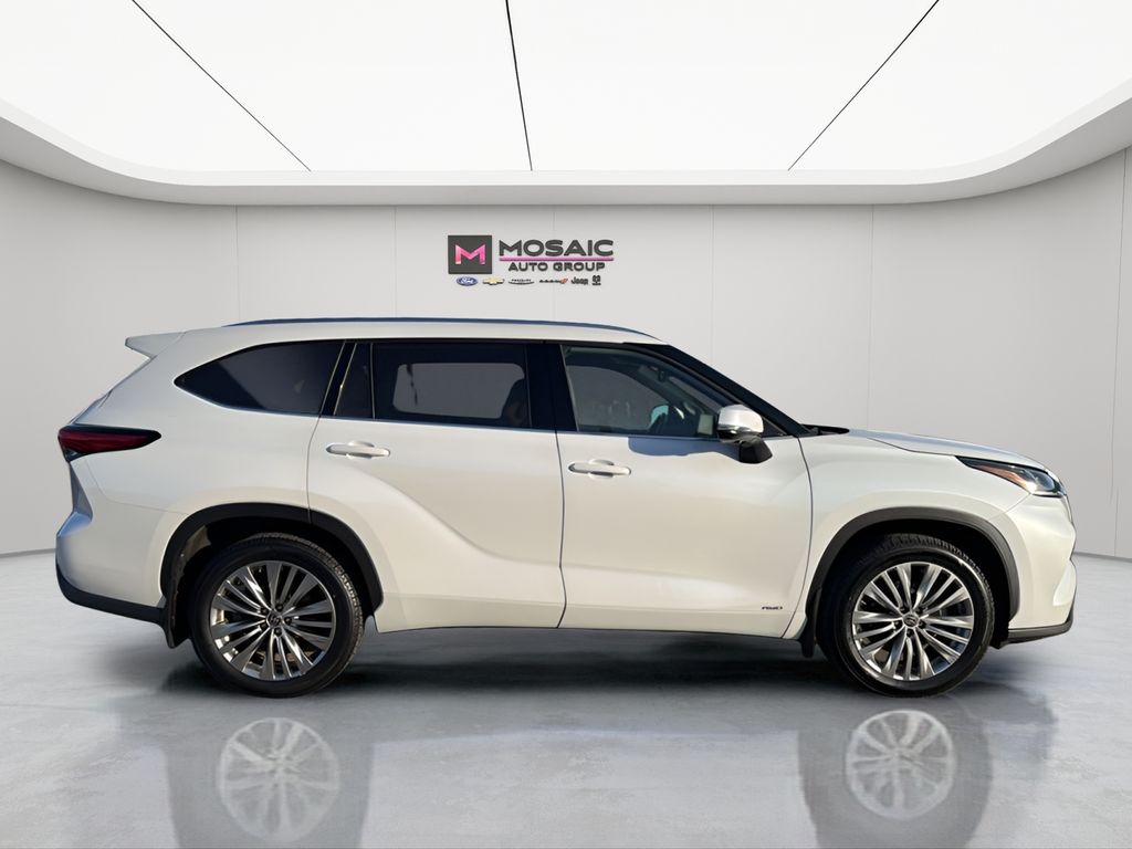 2023 Toyota Highlander Hybrid
