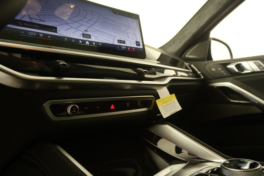 Thumbnail: 2027 BMW X6 - 19