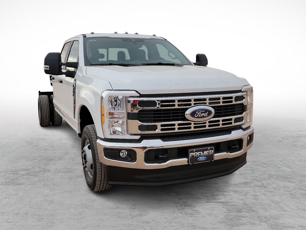 New 2026 White Ford XL image 2
