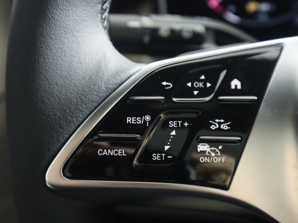 Thumbnail: 2026 Mercedes-Benz GLC - 12