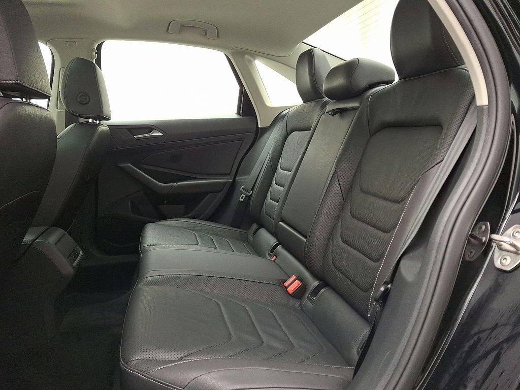 Thumbnail: 2019 Volkswagen Jetta - 10