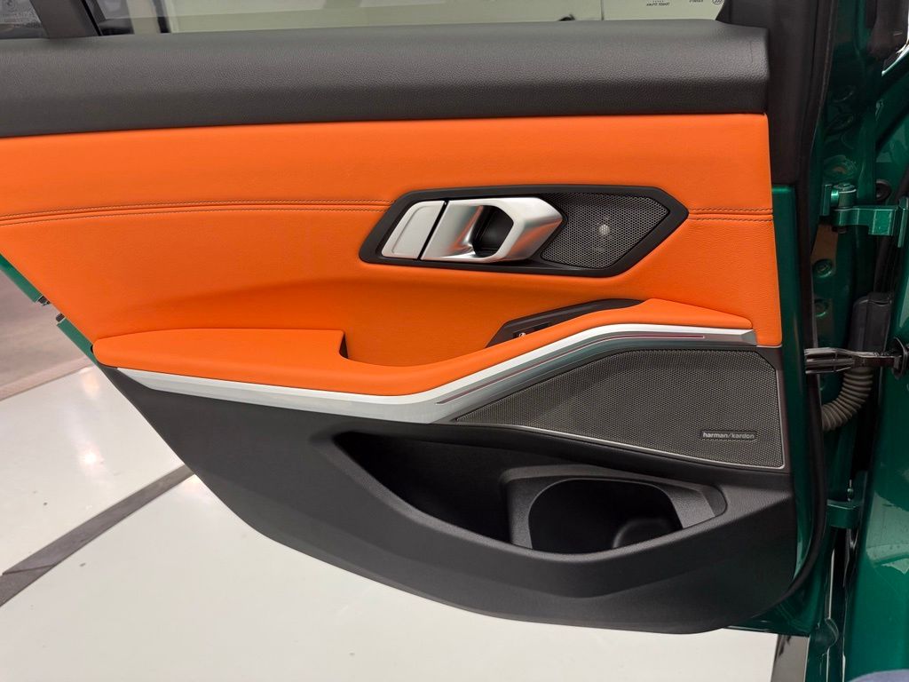 Thumbnail: 2022 BMW M3 - 32