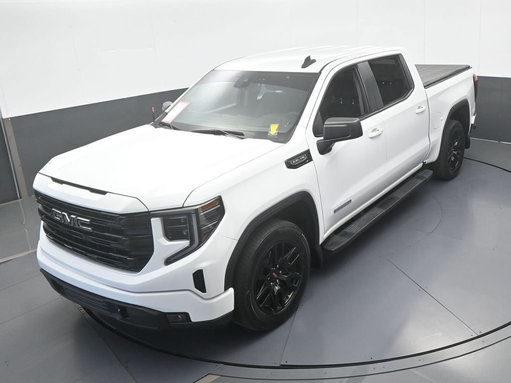 Used 2023 Summit White GMC Elevation image 44