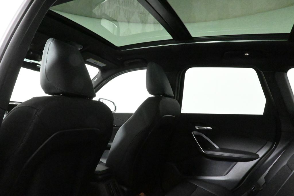 Thumbnail: 2026 BMW X1 - 32