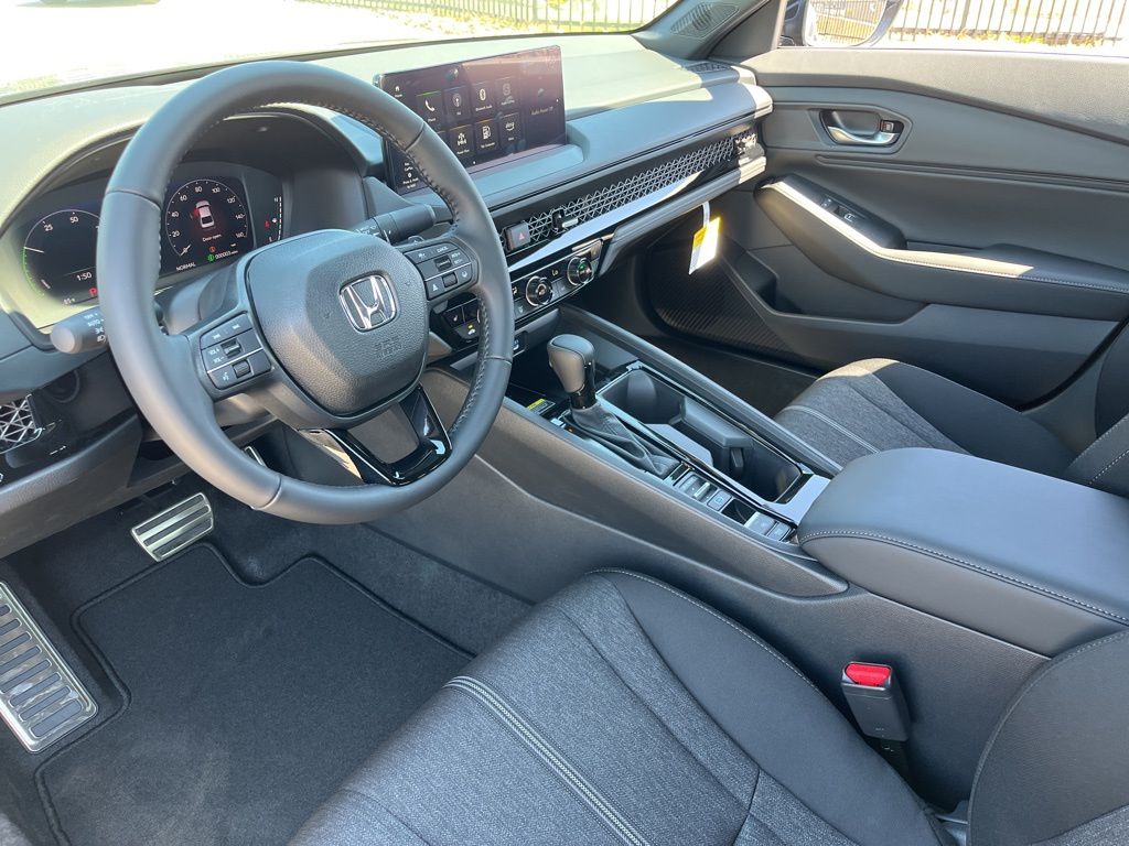 Thumbnail: 2025 Honda Accord - 10