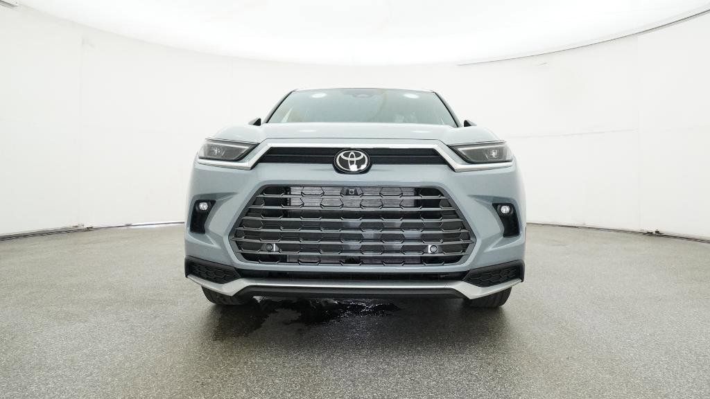Thumbnail: 2026 Toyota Grand Highlander - 8