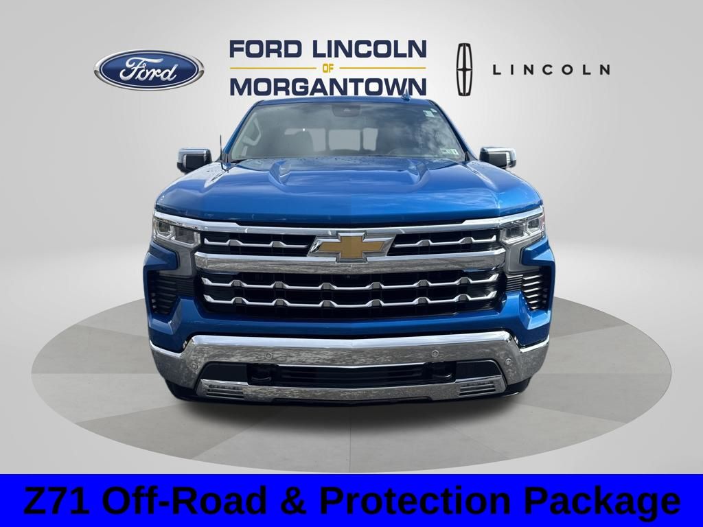 View vehicle photo 3