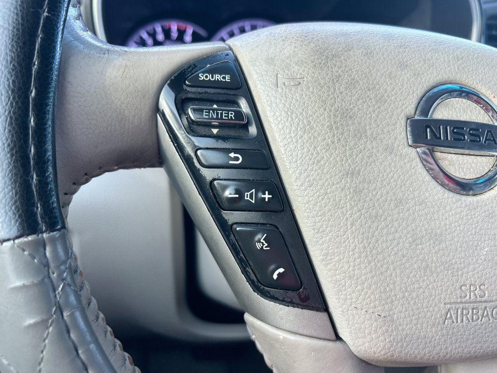 Thumbnail: 2012 Nissan Quest - 17