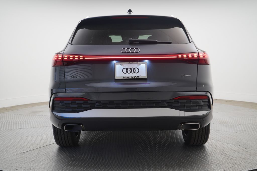 Thumbnail: 2025 Audi Q5 - 4
