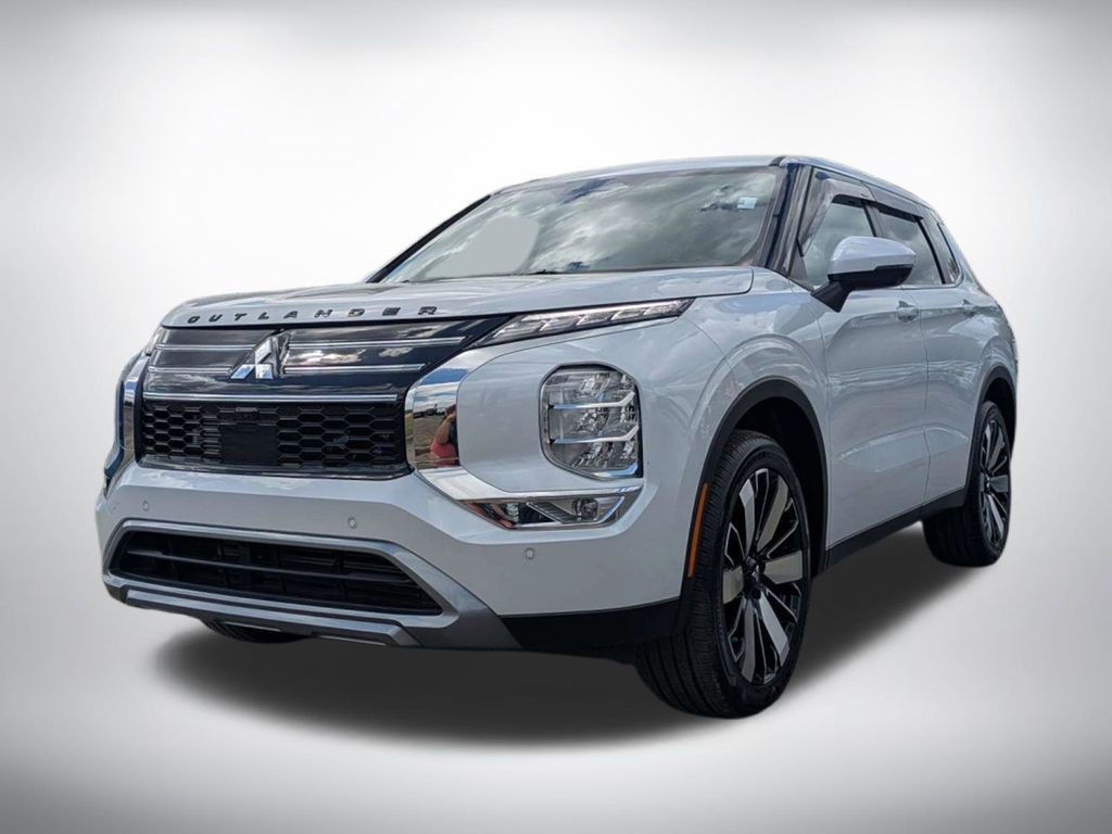 New White Diamond 2026 Mitsubishi Outlander SE for Sale in