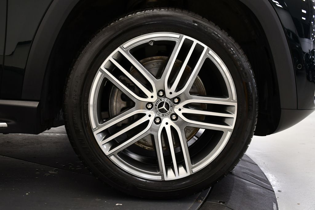 Thumbnail: 2022 Mercedes-Benz GLS - 16