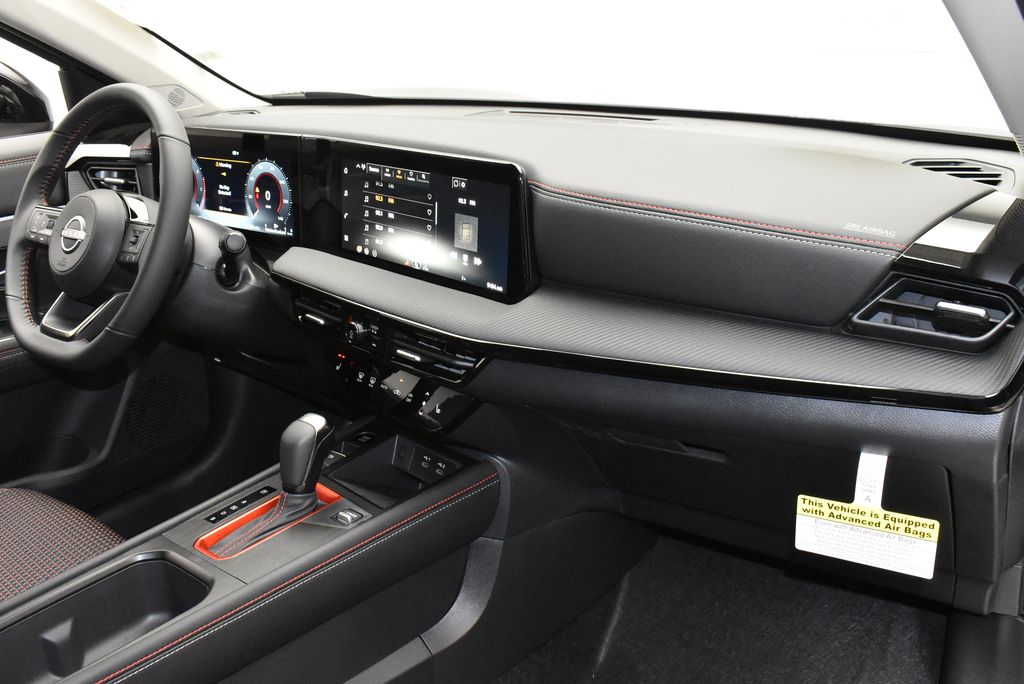 Thumbnail: 2026 Nissan Kicks - 26