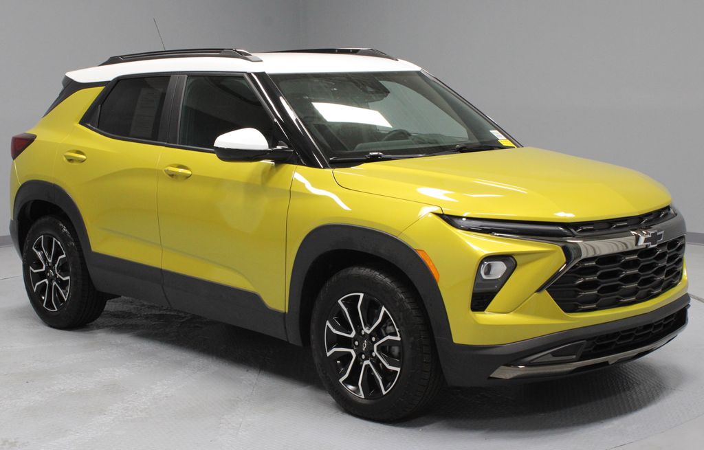 Nitro Yellow Metallic 2024 Chevrolet Trailblazer SUV / Crossover Front-Wheel Drive Continuously Variable Transmission
