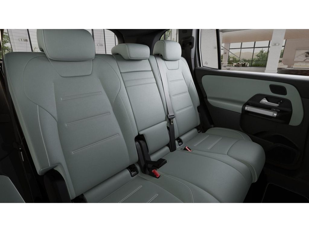 New 2026 Gray Mercedes-Benz GLB 250 image 5