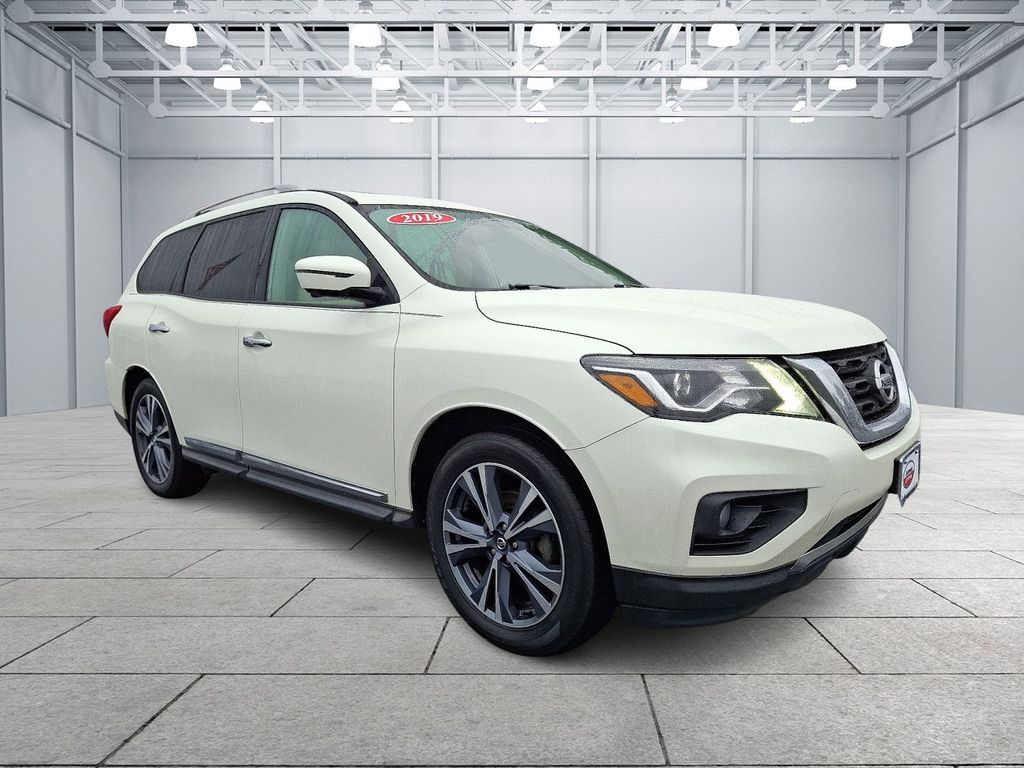 Thumbnail: 2019 Nissan Pathfinder - 3